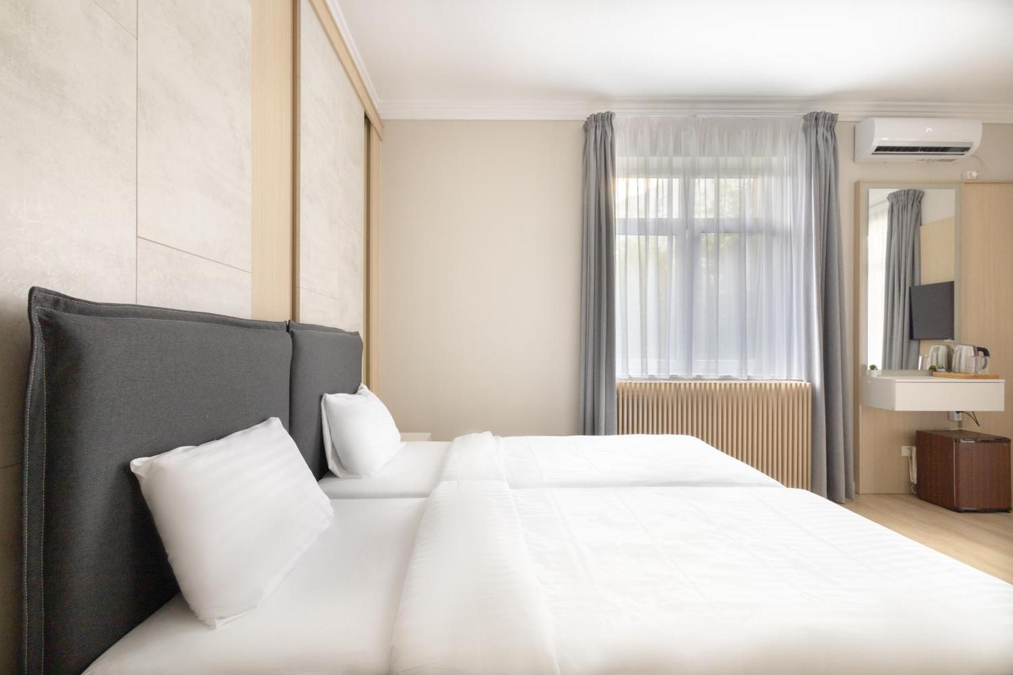 Piccolo Mondo By Citybookings Bucharest Exterior photo