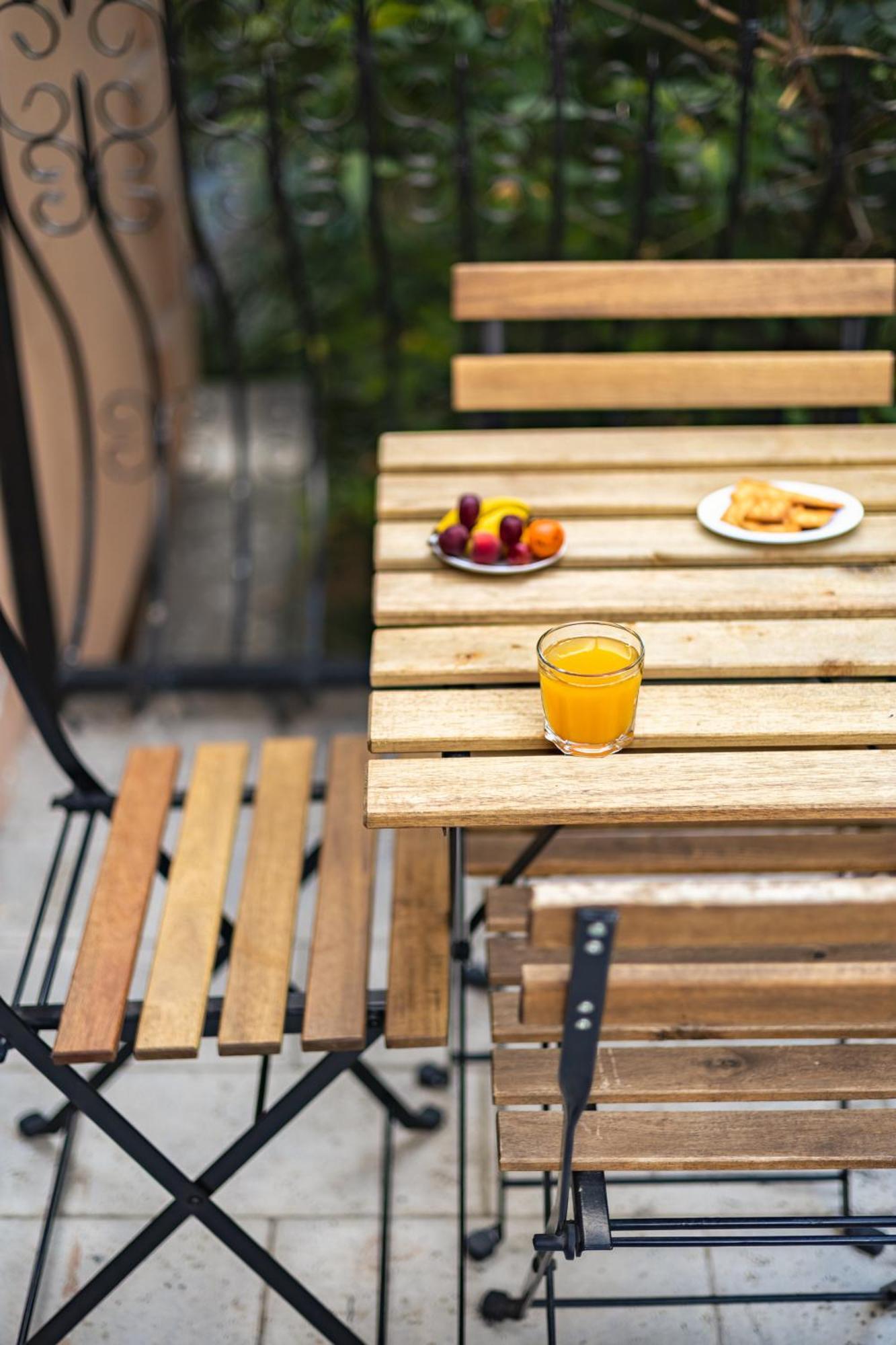 Piccolo Mondo By Citybookings Bucharest Exterior photo